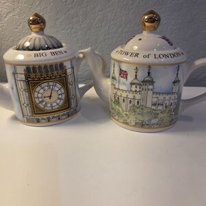 London Themed Teapot Set